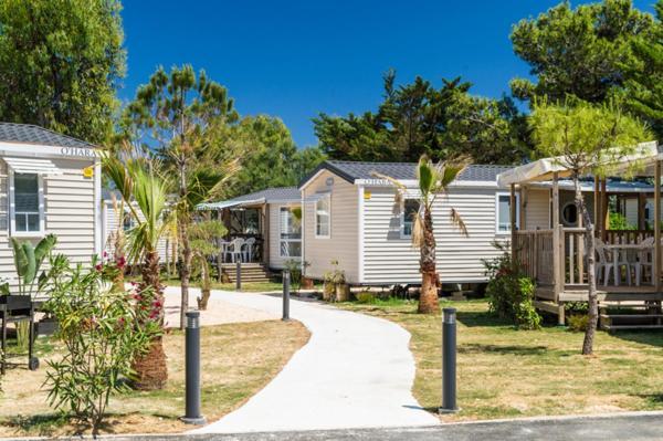 מלון לה ברקרה Camping L'Oasis Et California מראה חיצוני תמונה